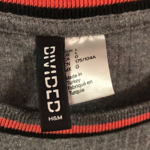 DIVIDED T-shirt - Picture 3 of 3